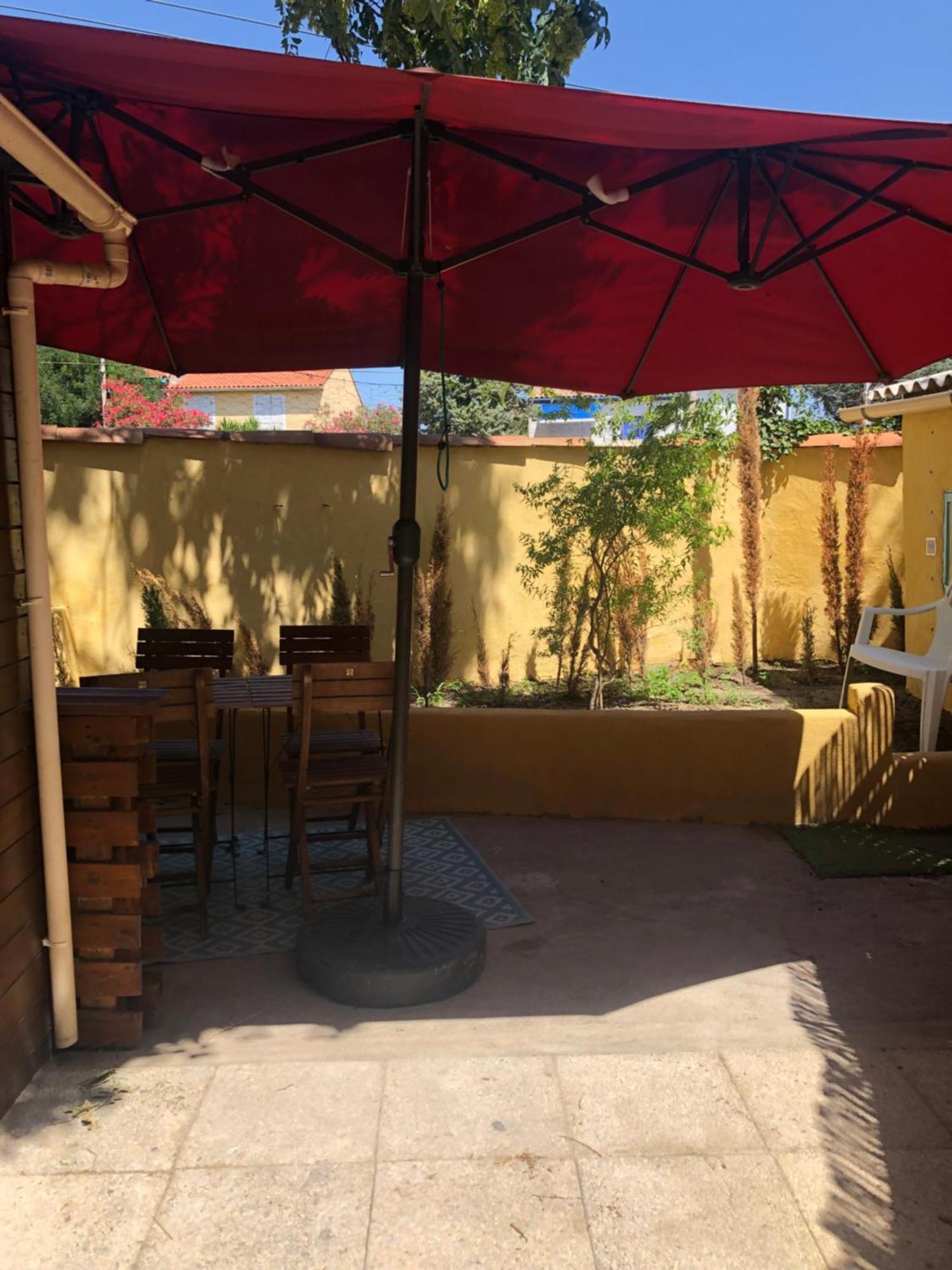 Grand T2 Climatise Avec Jardin Et Spa Narbonne Bagian luar foto